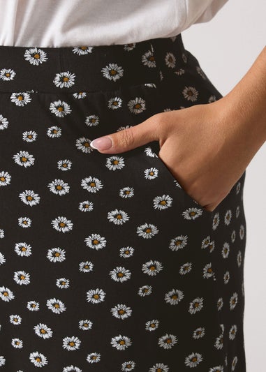 Yours Curve Black Daisy Print Cropped Trousers