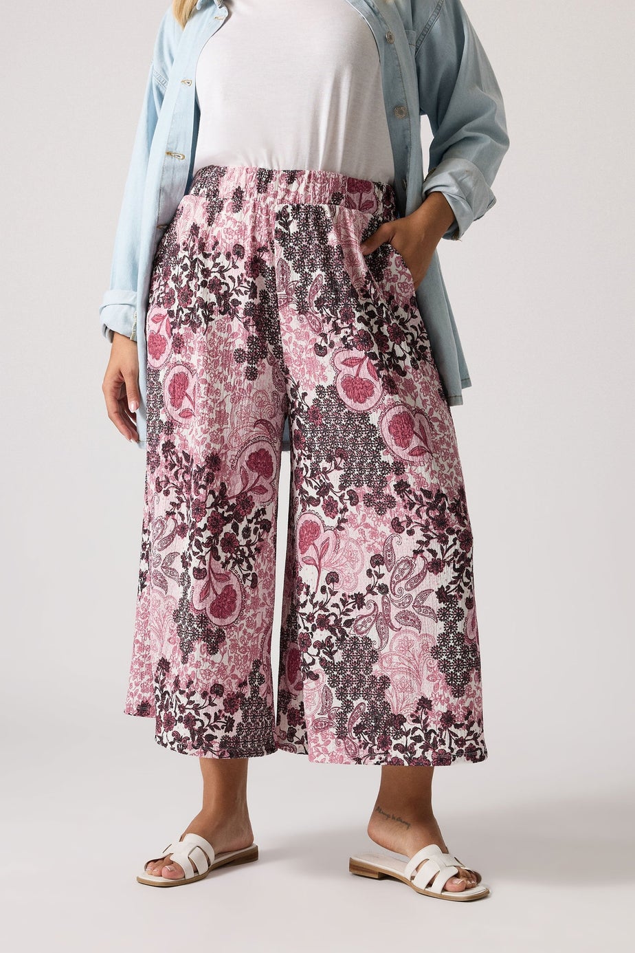 Yours Curve Pink Paisley Print Textured Cropped Trousers