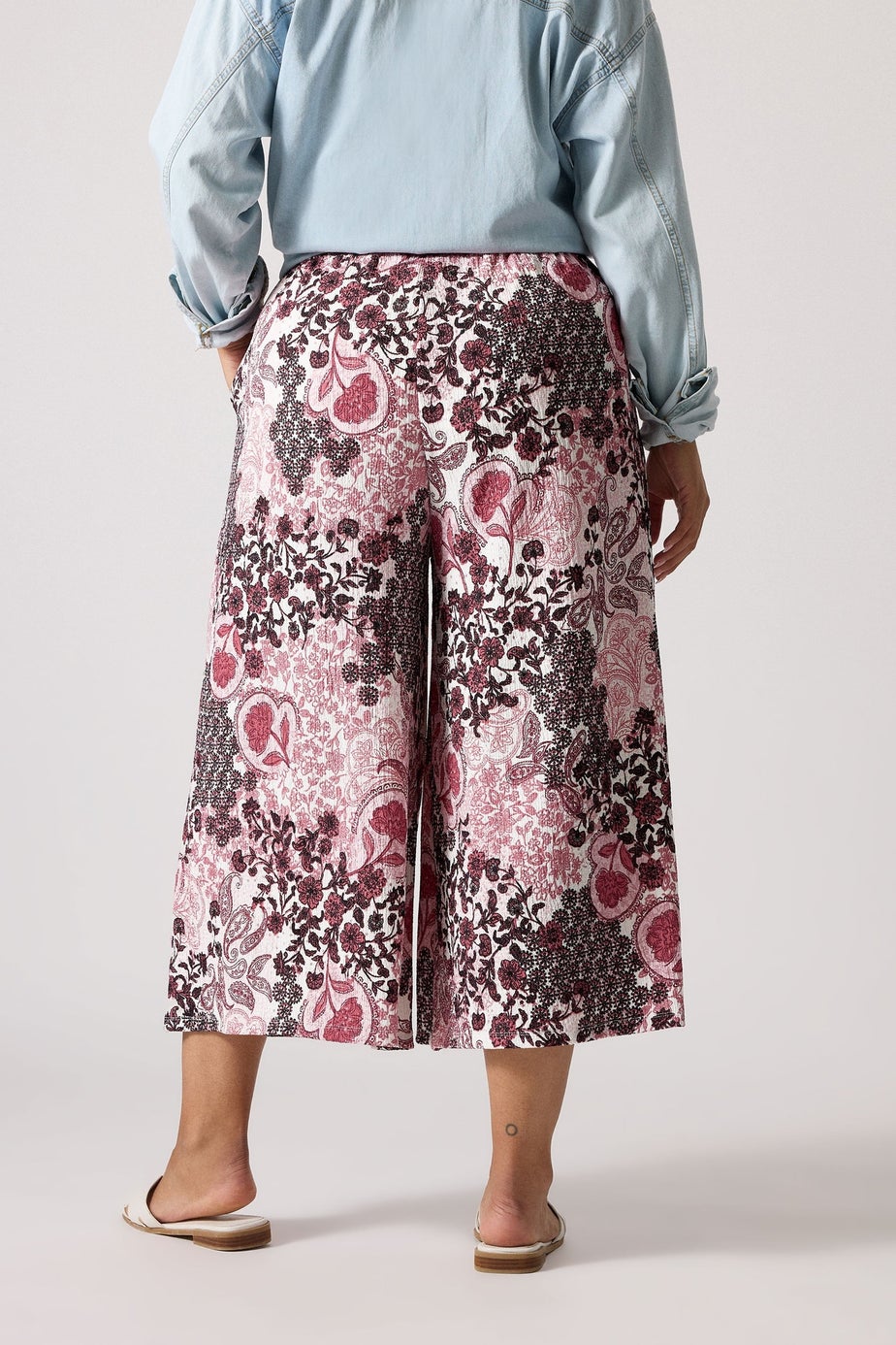 Yours Curve Pink Paisley Print Textured Cropped Trousers