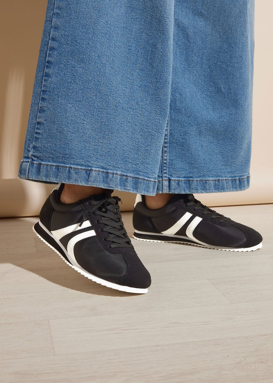 Yours Black Side Stripe Trainers in Extra Wide EEE Fit