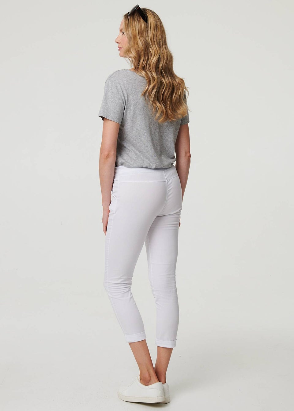 Izabel London White Tie Waist Slim Cropped Trousers