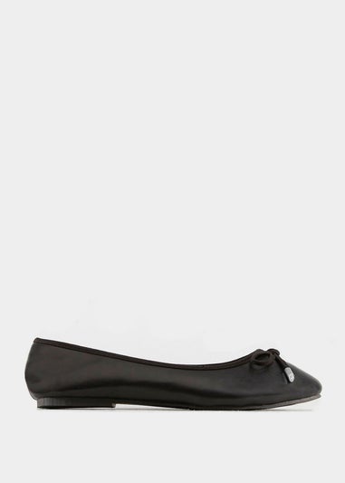 Yours Black Ballerina Pumps In Wide E Fit