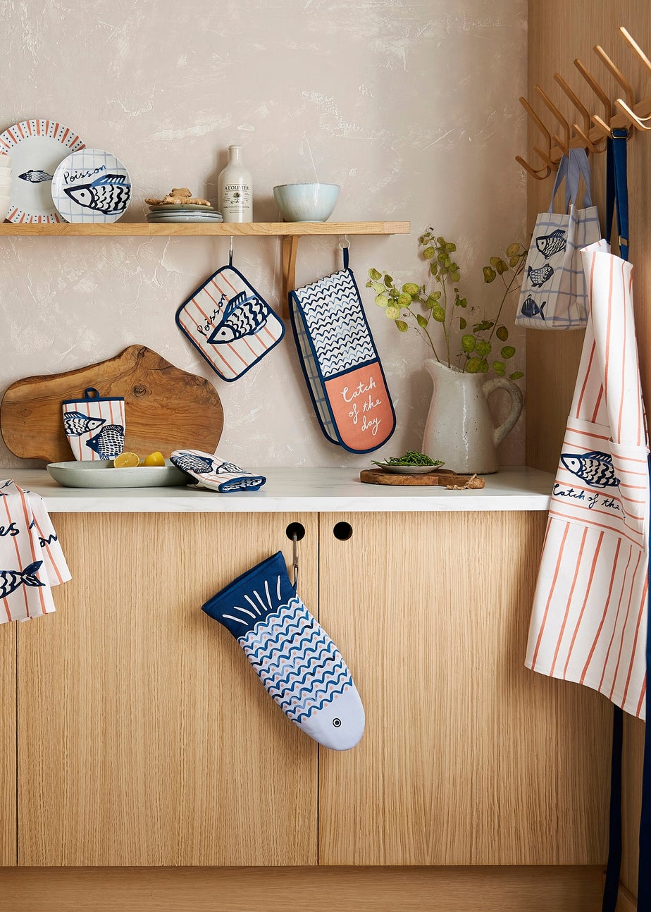 Ulster Weavers Catch of the Day Multi Colour Apron - PVC/Oilcloth