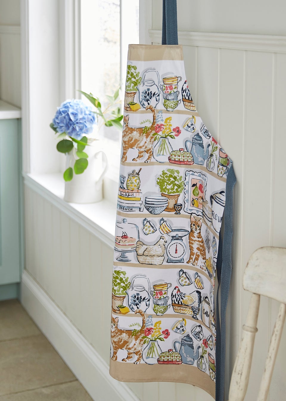 Ulster Weavers Pantry Cats Multi Colour Apron - PVC/Oilcloth