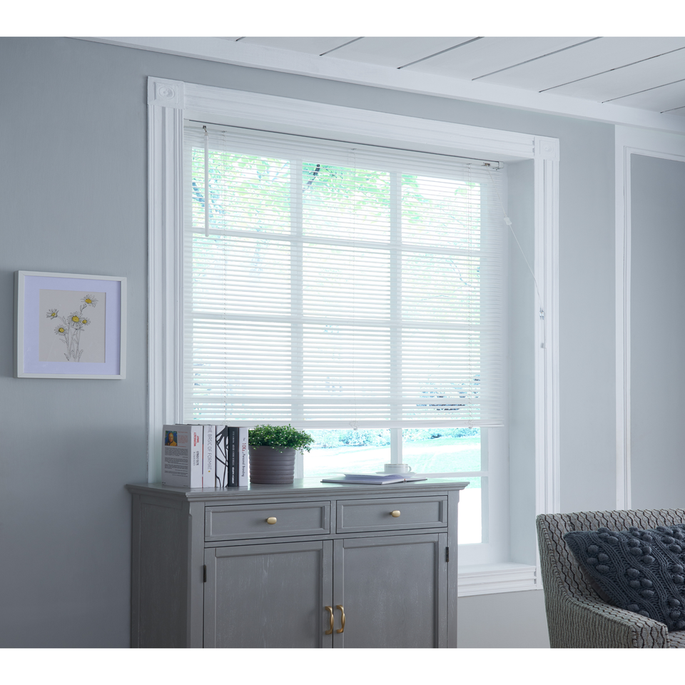 Little Black Book White FSC Wood Venetian(25mm)