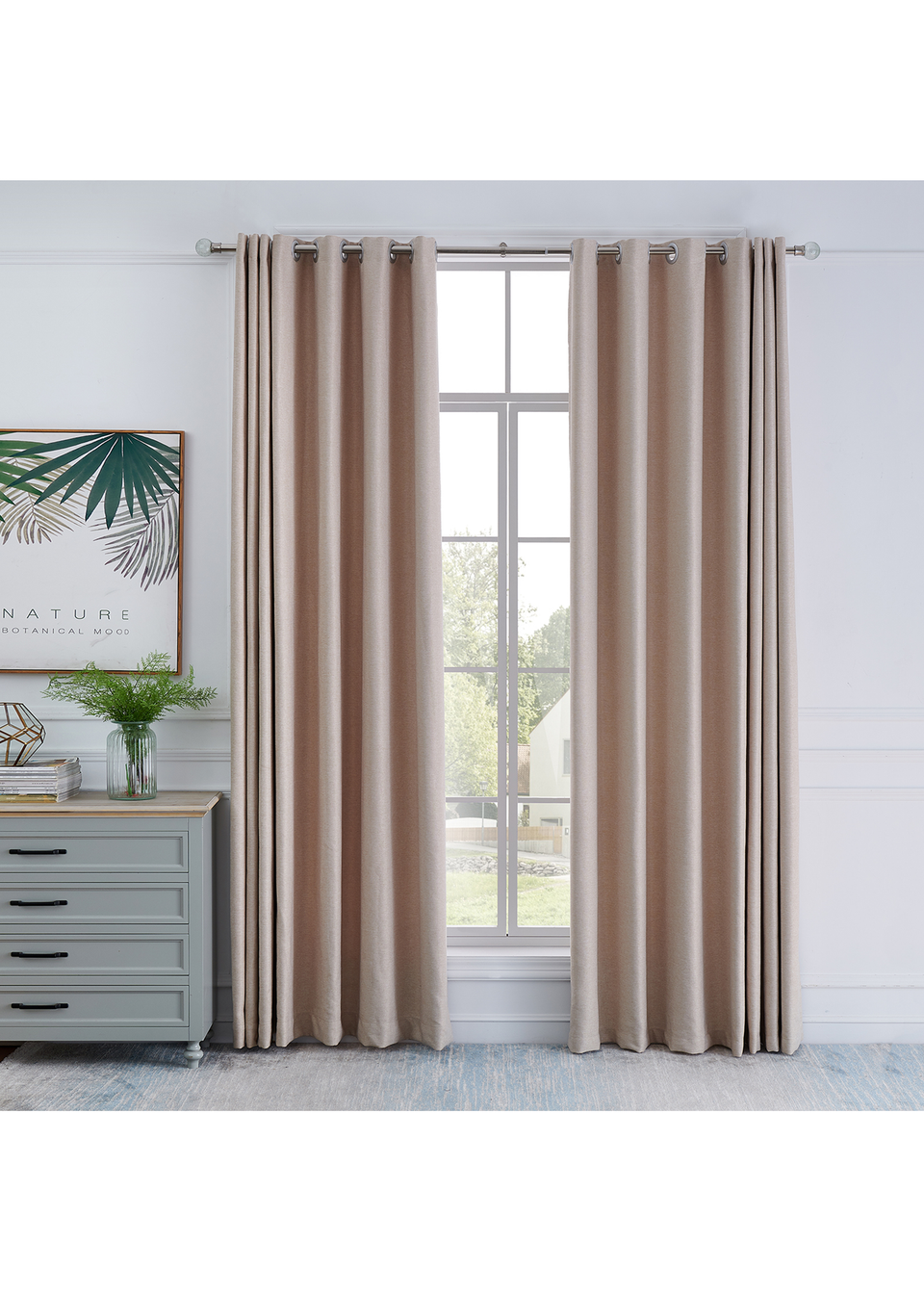 Little Black Book Stainless Steel Extendable Clear Crackled Ball Curtain Pole