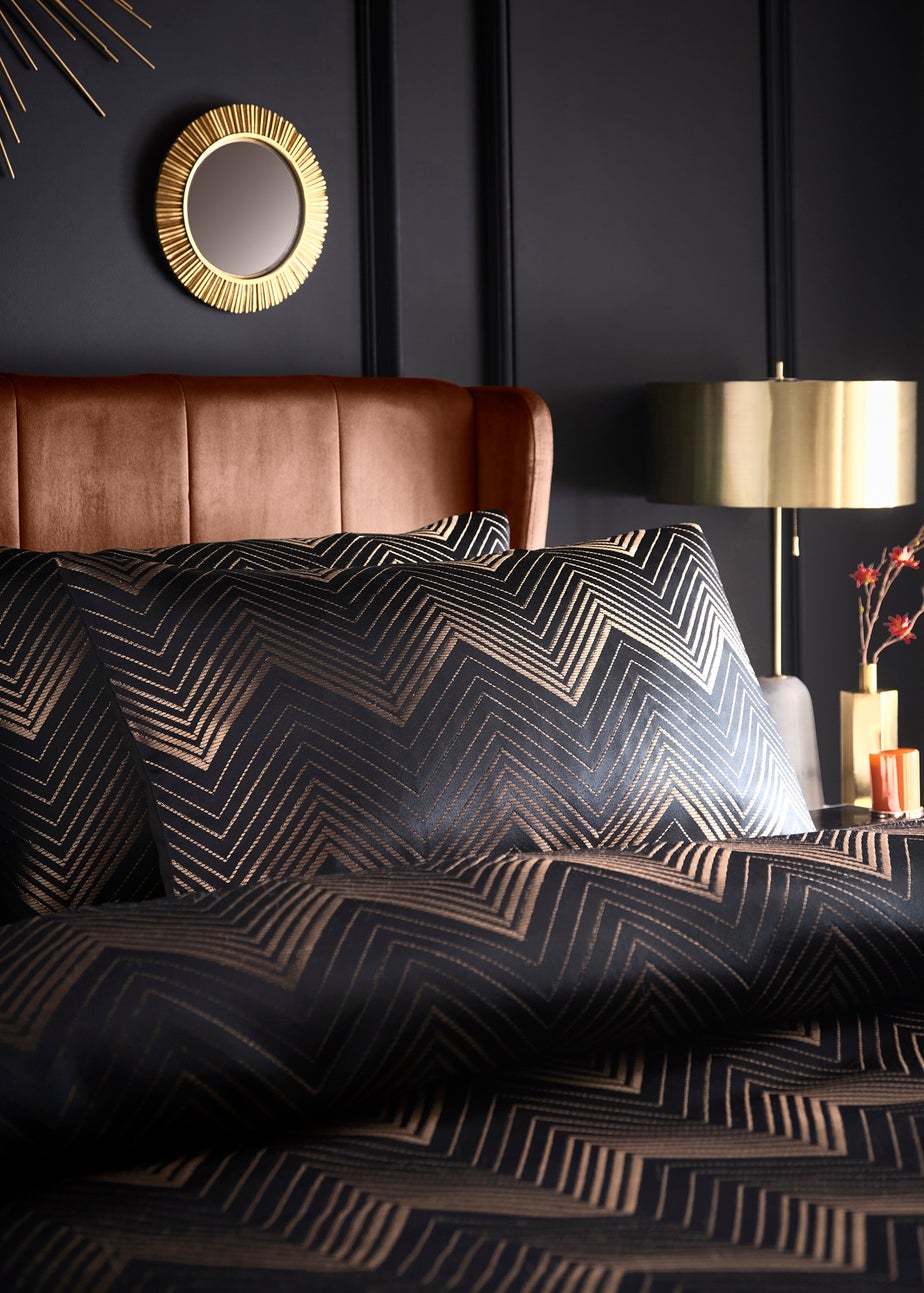 Laurence Llewelyn-Bowen Cocktail Reversible Black Duvet Cover Set