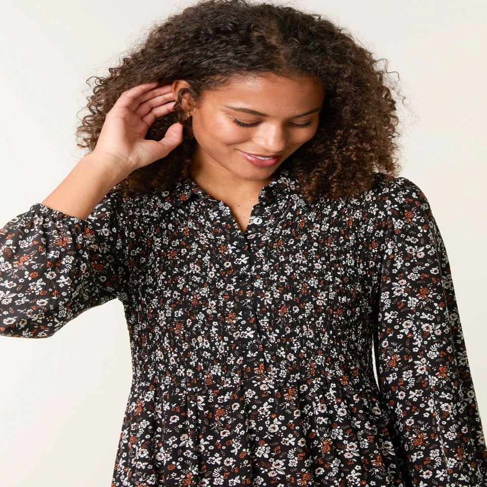 Blue Vanilla Black Ditsy Floral Long Sleeve Shirred Maxi Dress