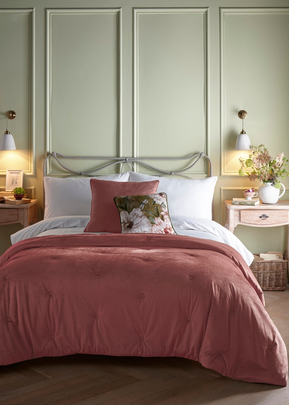 Appletree Austell Velvet Quilted Pink Bedspread