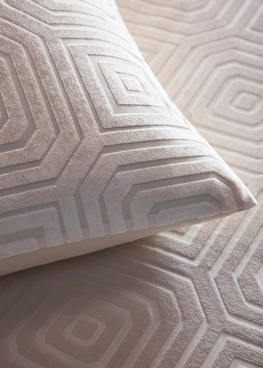 Laurence Llewelyn-Bowen Emile Cream Duvet Cover Set