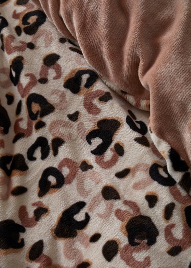 Fusion Cosy Leopard Soft Fleece Natural Duvet Cover Set