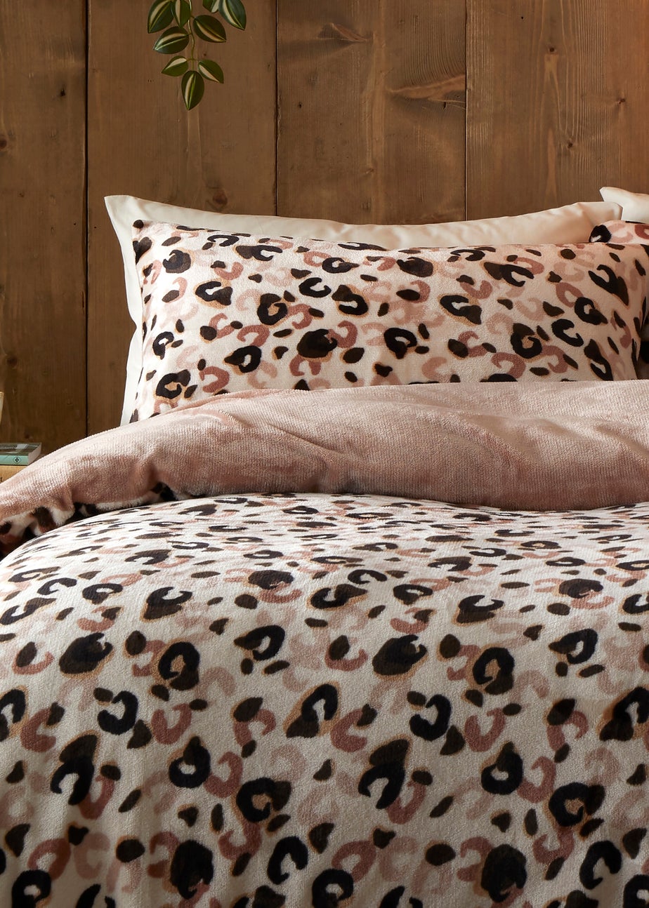 Fusion Cosy Leopard Soft Fleece Natural Duvet Cover Set