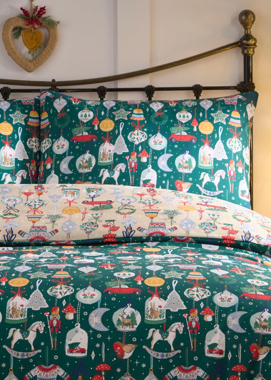 Fusion Christmas Ornaments Reversible Green Duvet Cover Set