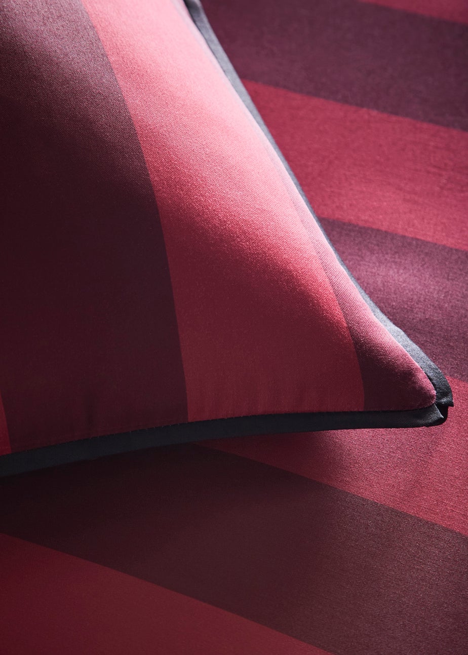 Laurence Llewelyn-Bowen Festivo Circus Stripe Red Duvet Cover Set