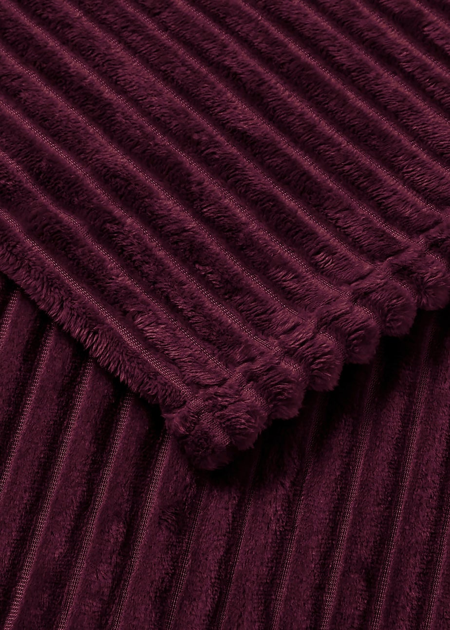 Appletree Morritz Soft Faux Fur Burgundy Bedspread