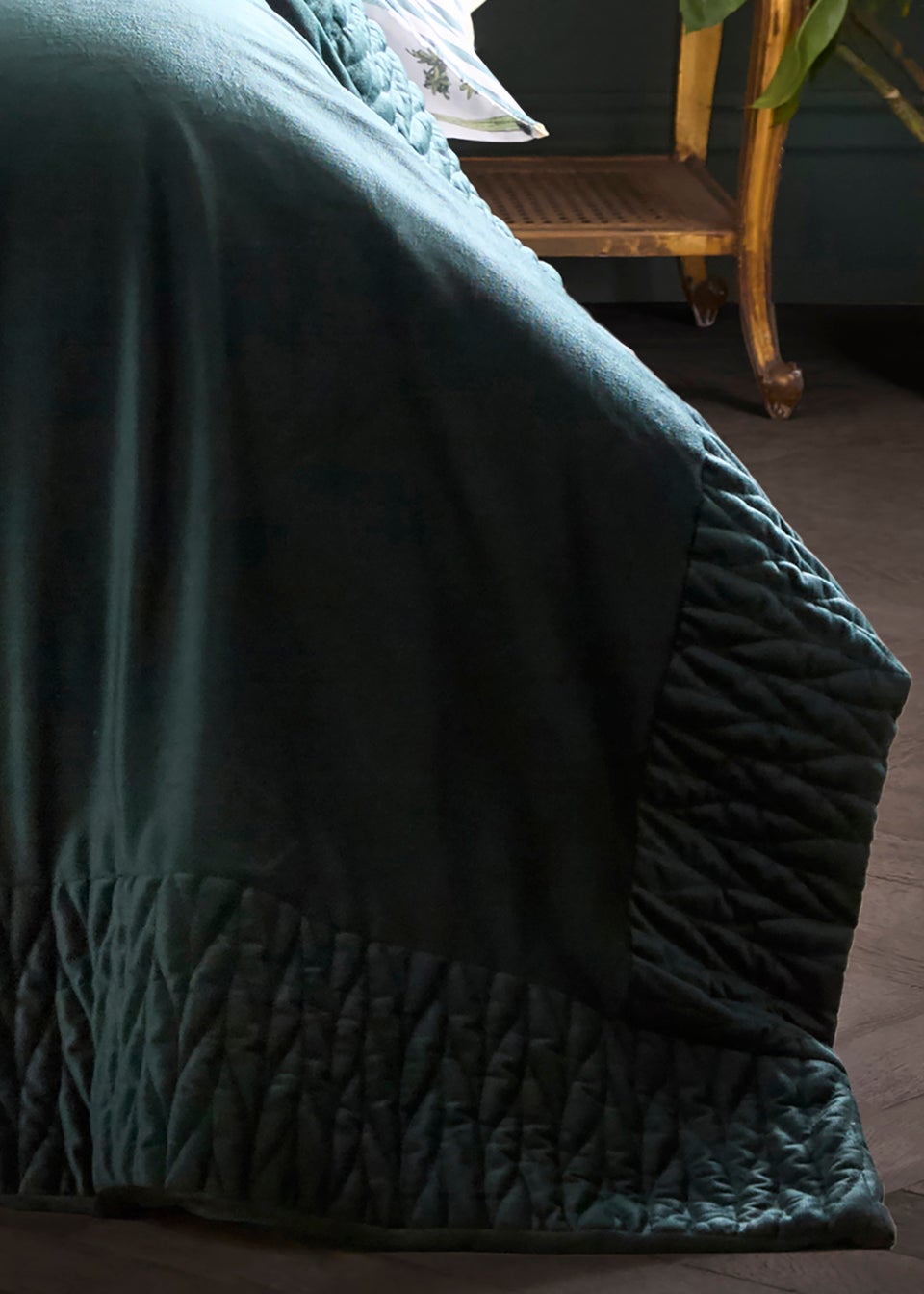 Laurence Llewelyn-Bowen Siena Velvet Bottle Green Bedspread