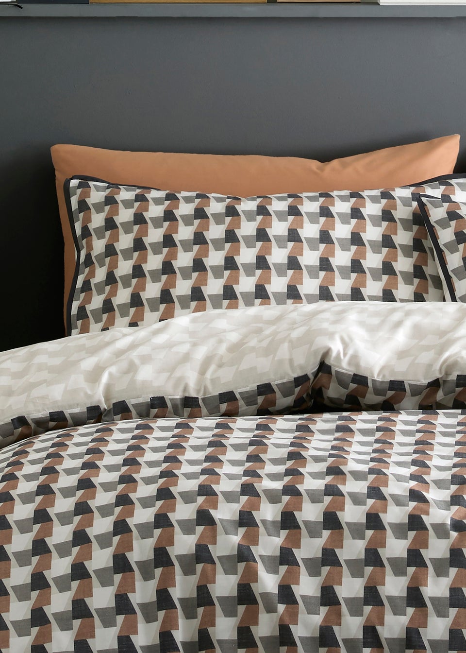 Appletree Jett Digitally Printed Brown Duvet Cover Set