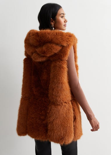 Gini London Camel Soft Touch Fur Longline Gilet