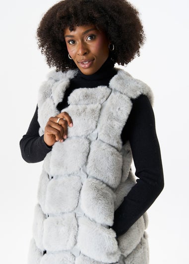 Gini London Silver Box Cut Faux Fur Gilet Jacket