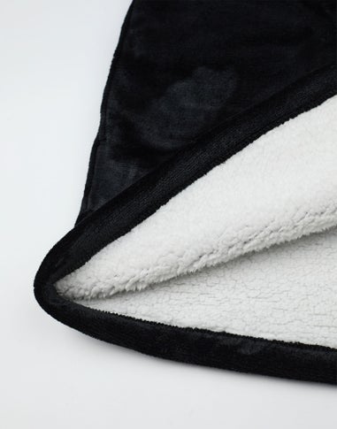 Vanilla Underground Marvel Adults Venom Blanket Black Hoodie