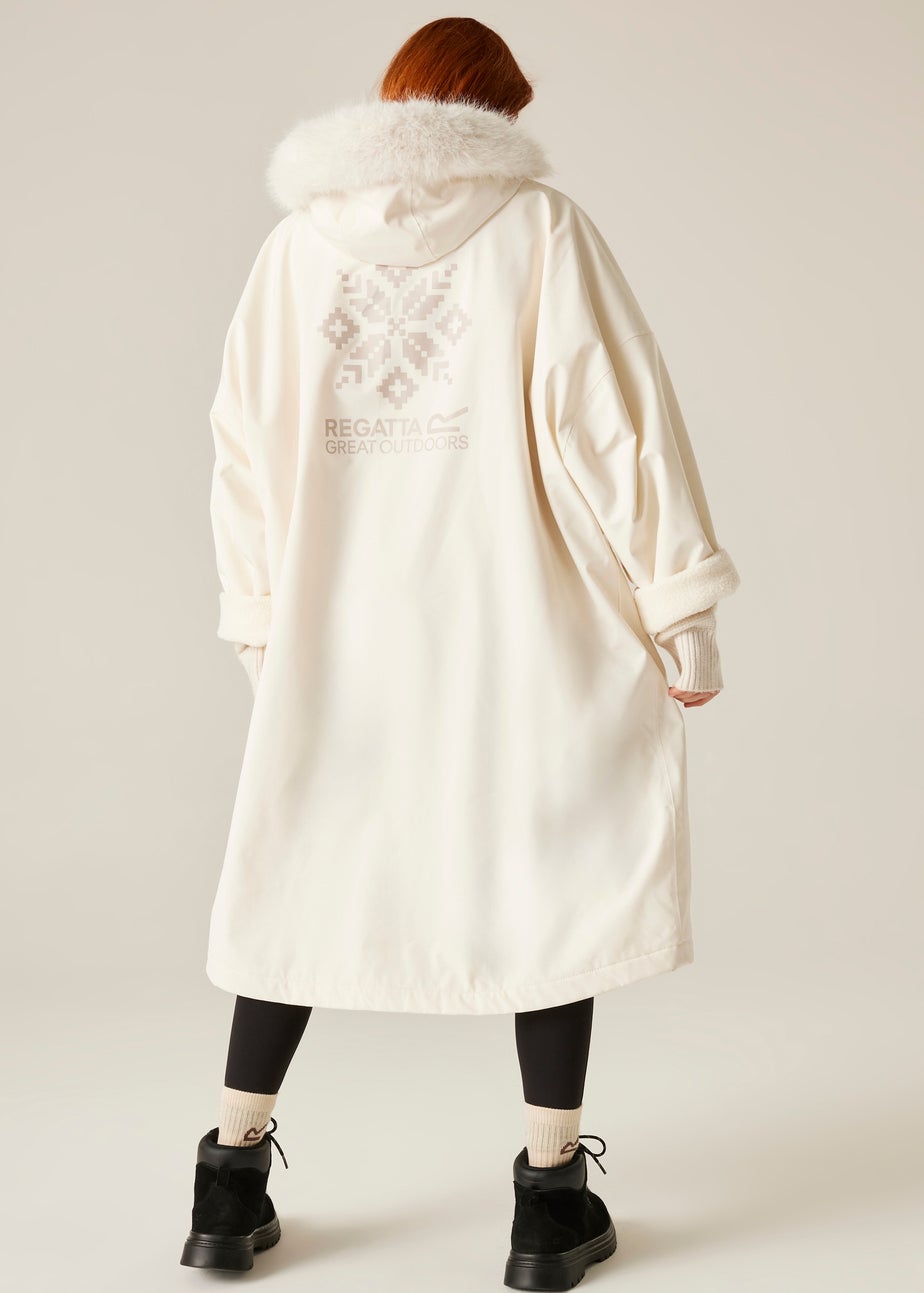 Regatta White Changing Robe