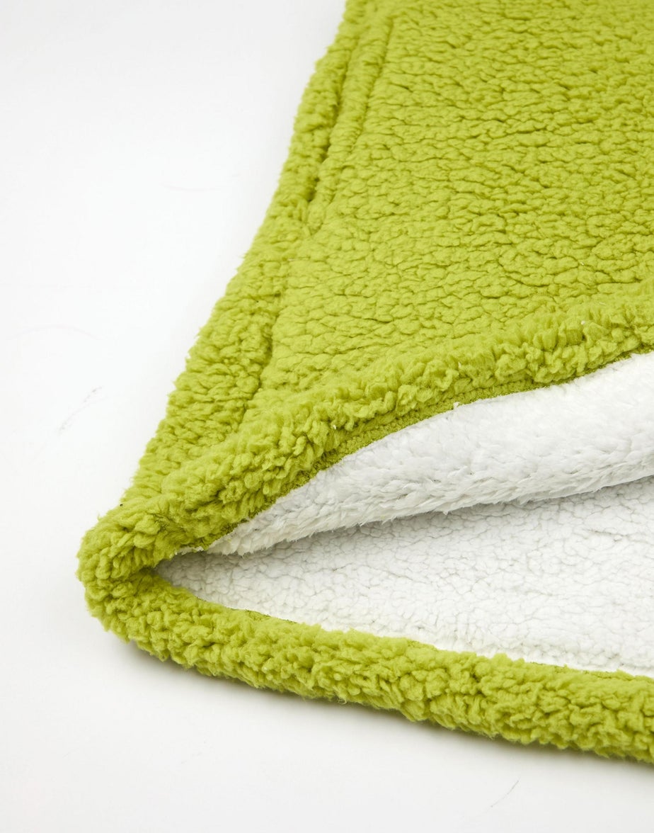 Vanilla Underground The Grinch Kids Embroided Face Blanket Green Hoodie