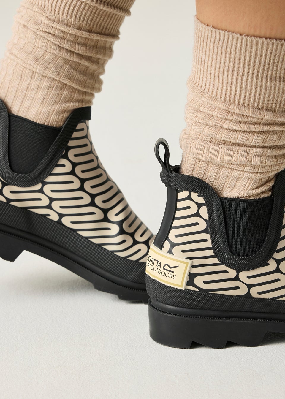 Regatta Black/ Off White Orla Welly Mid Wellies