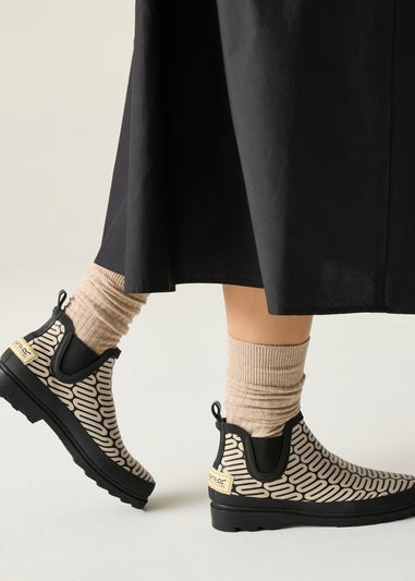 Regatta Black/ Off White Orla Welly Mid Wellies