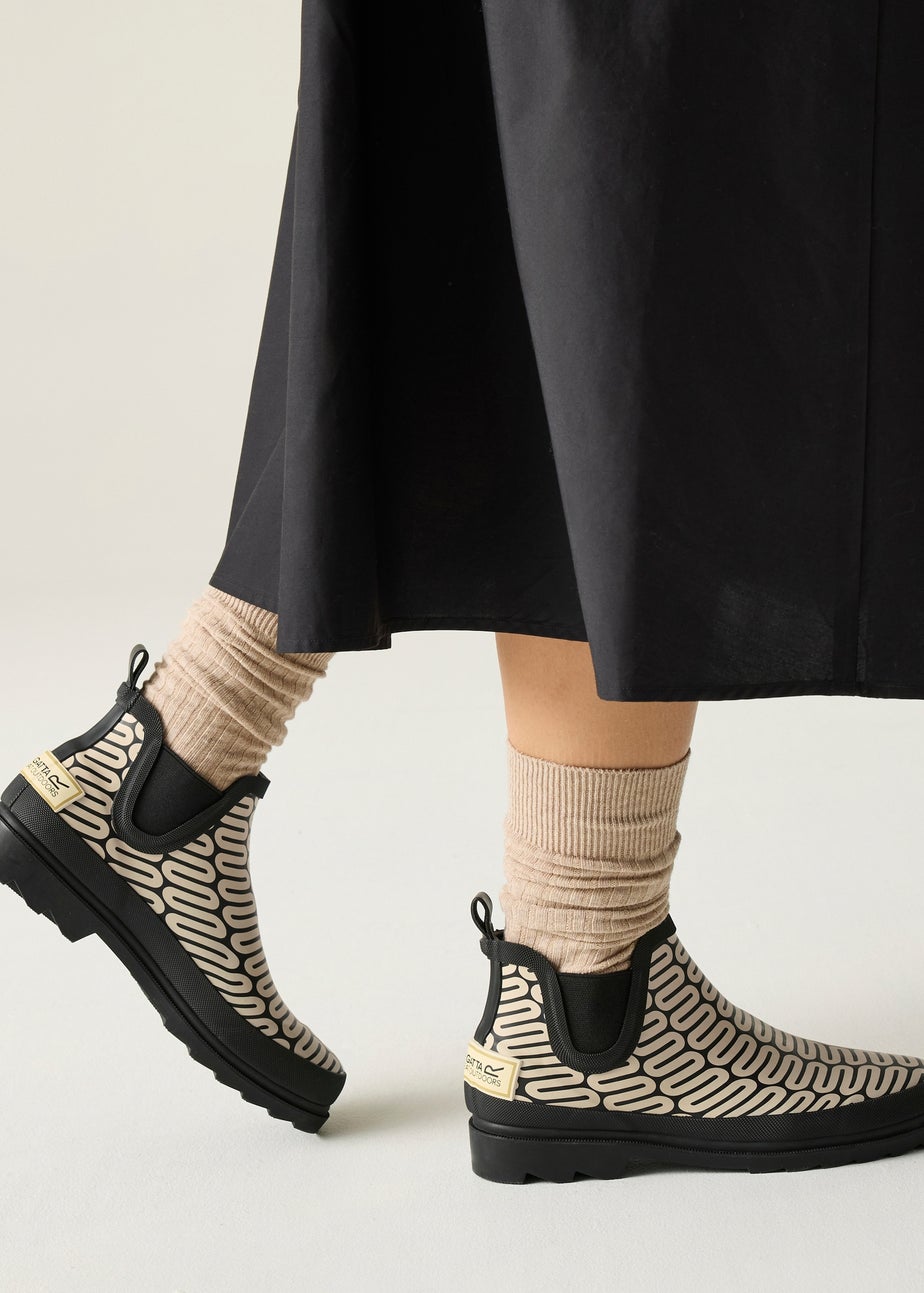 Regatta Black/ Off White Orla Welly Mid Wellies