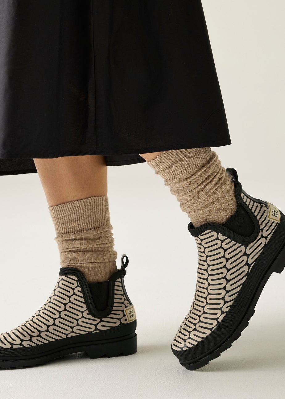 Regatta Black/ Off White Orla Welly Mid Wellies