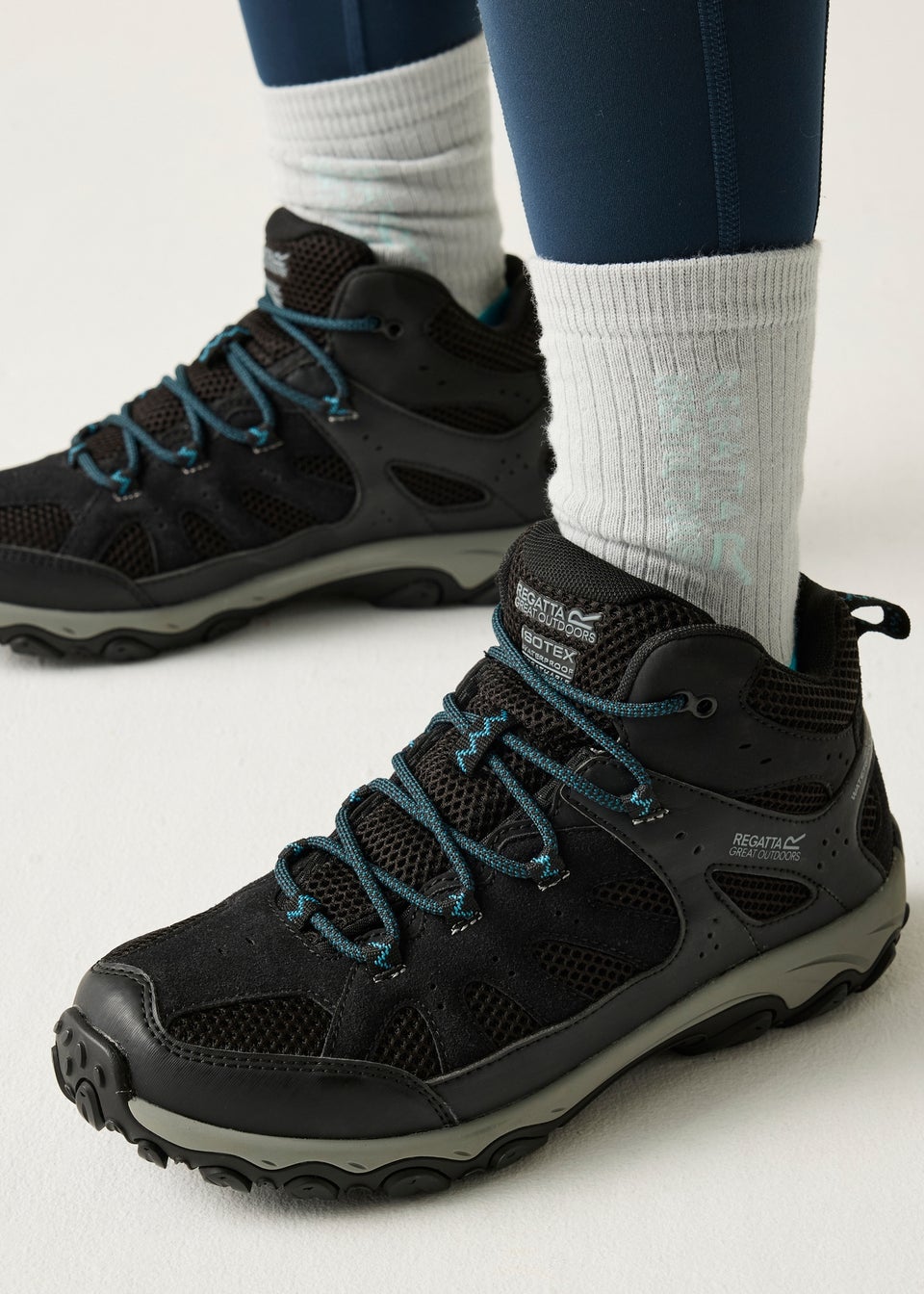 Regatta Black/ Blue Edgepoint IV Mid Waterproof Boots