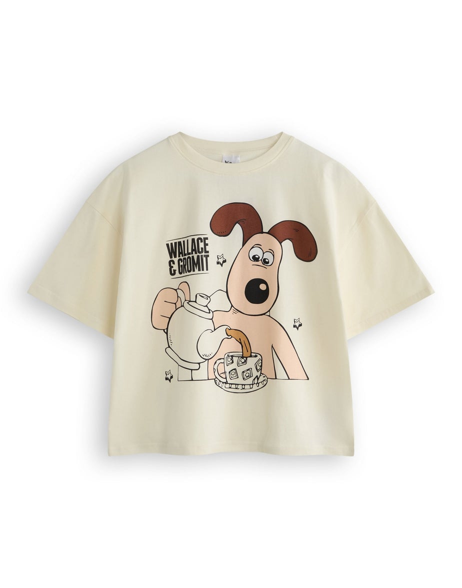 Wallace And Gromit Off-White Tea Time Pyjama Set