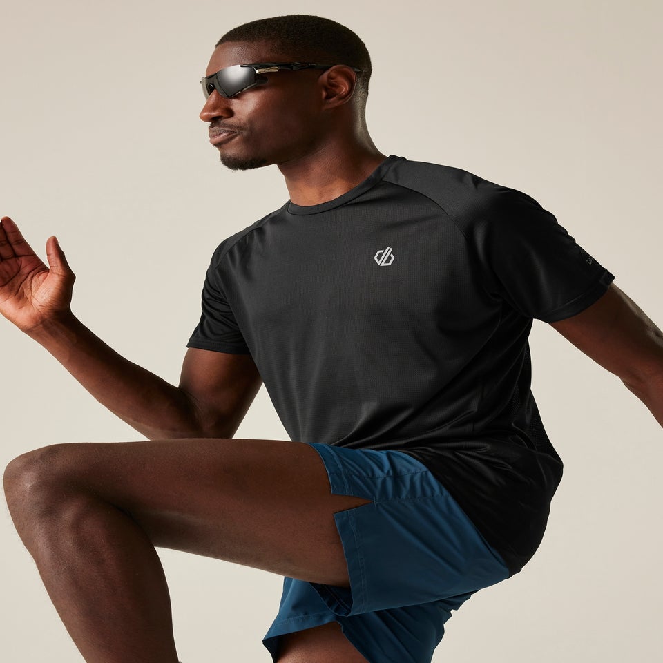 Dare2B Black Accelerate  Lightweight Tee