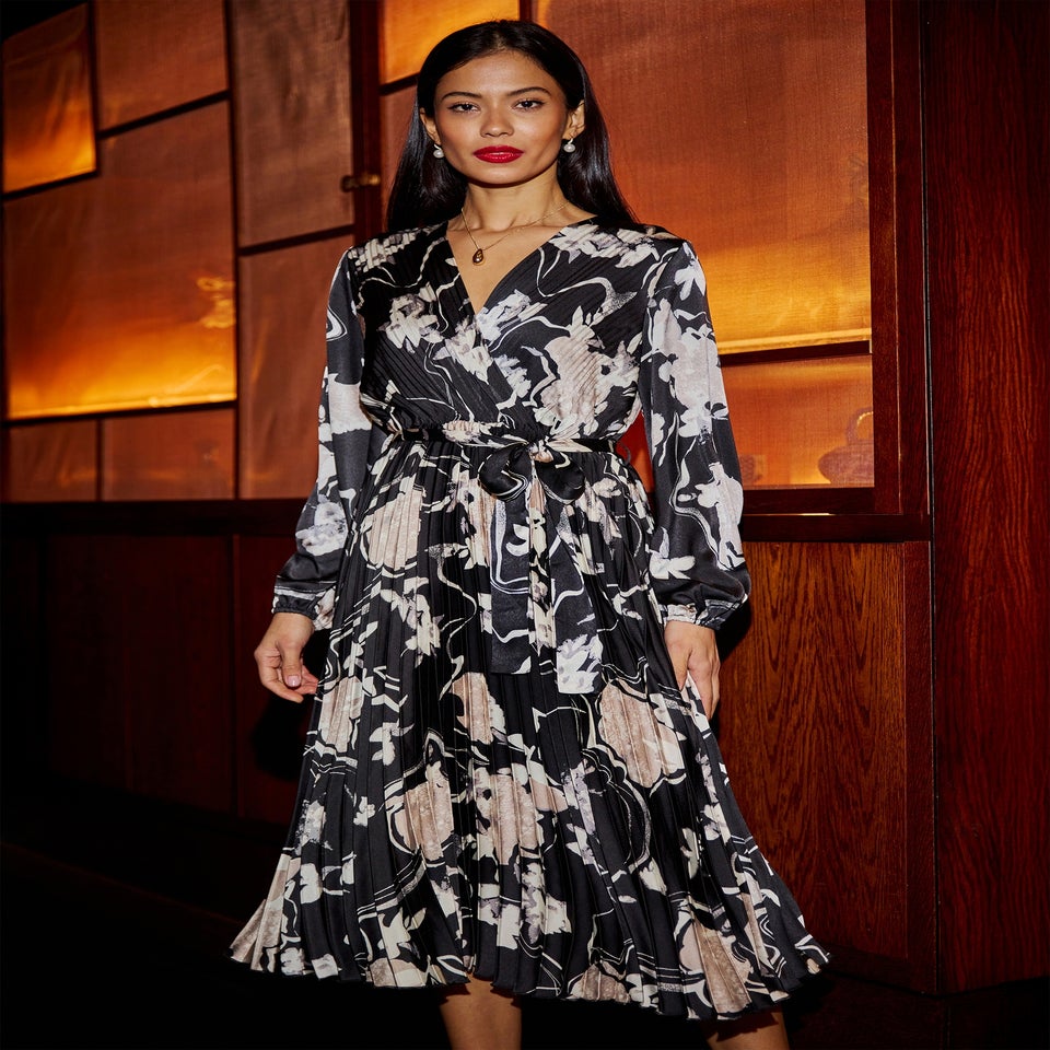 Yumi Black Floral Satin Pleated Midi Dress