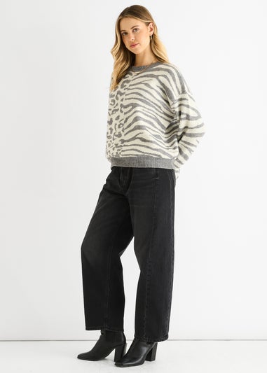 Gini London Grey Contrast Zebra Animal Knit Jumper