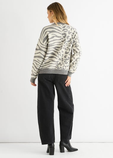 Gini London Grey Contrast Zebra Animal Knit Jumper