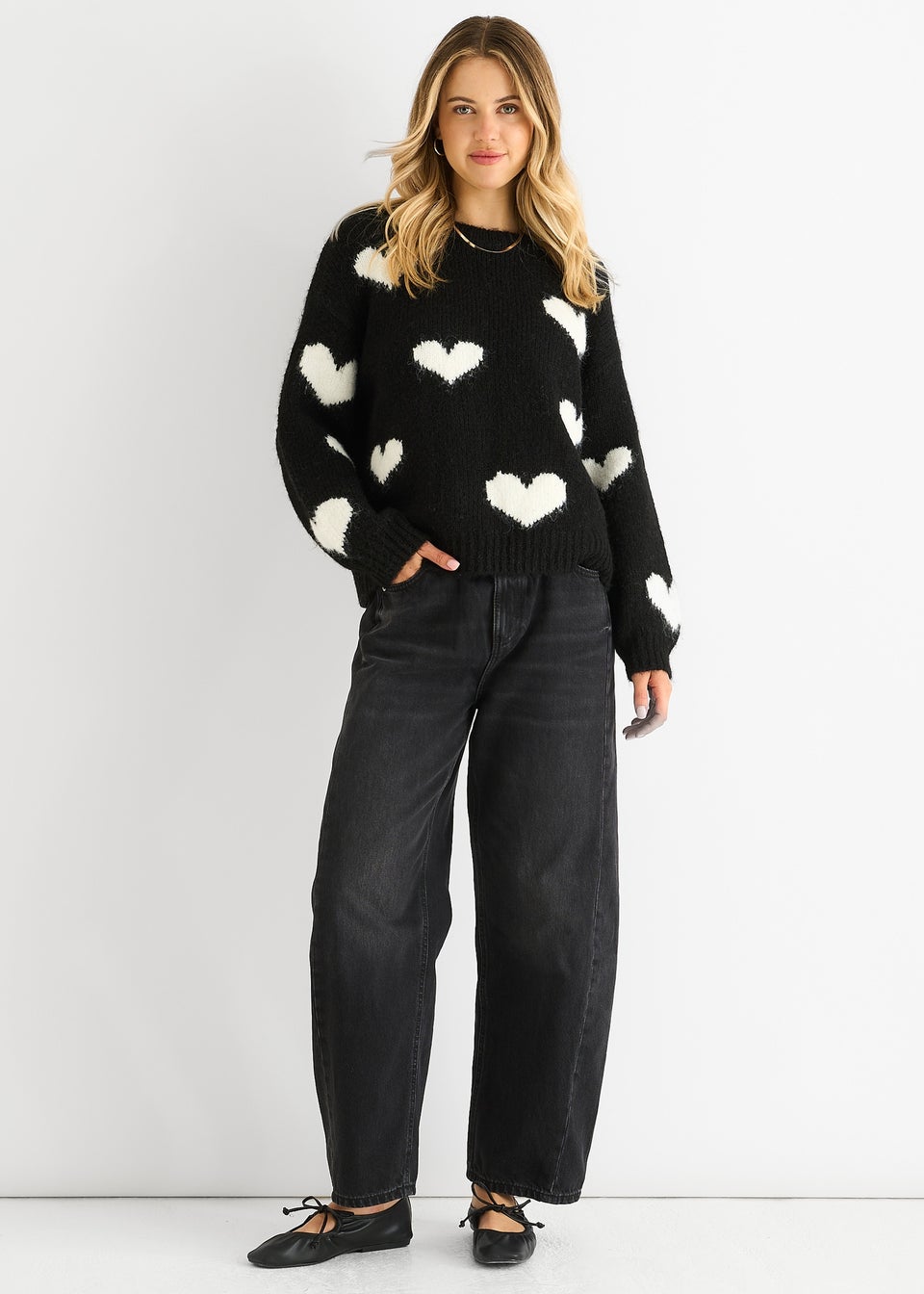 Gini London Black Contrast Heart Oversized Knit Jumper