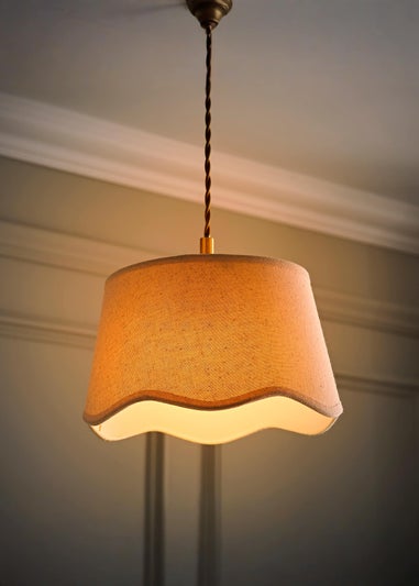 ValueLights Mabel Small Scalloped Natural Easy Fit Lampshade