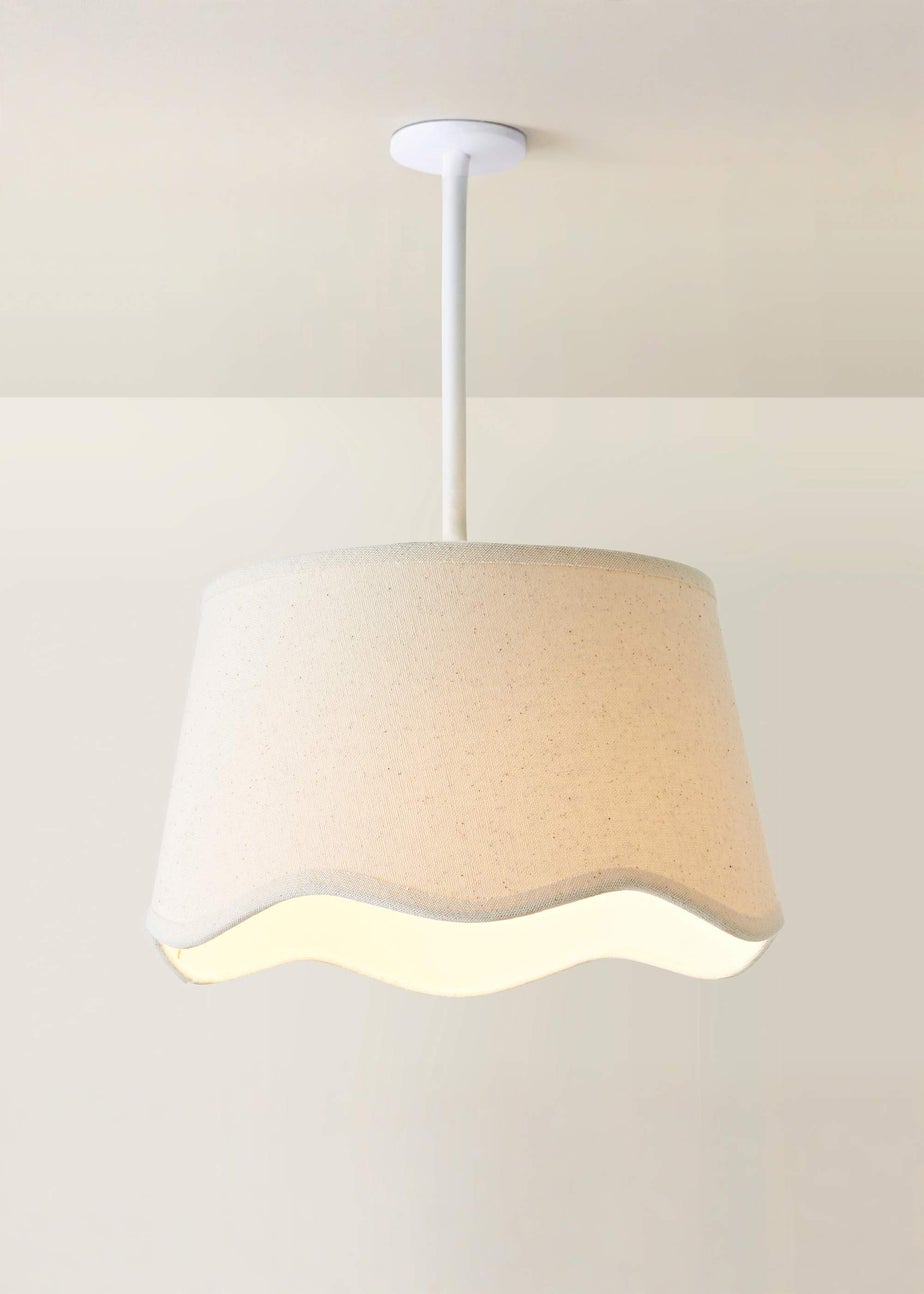 ValueLights Mabel Small Scalloped Natural Easy Fit Lampshade