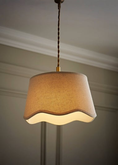 ValueLights Mabel Small Scalloped Natural Easy Fit Lampshade