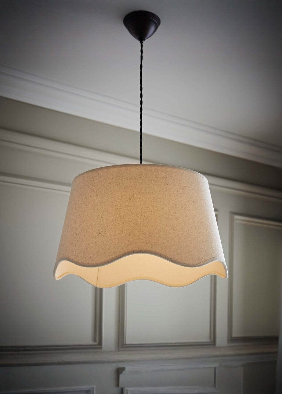 ValueLights Mabel Large Scalloped Natural Easy Fit Lampshade