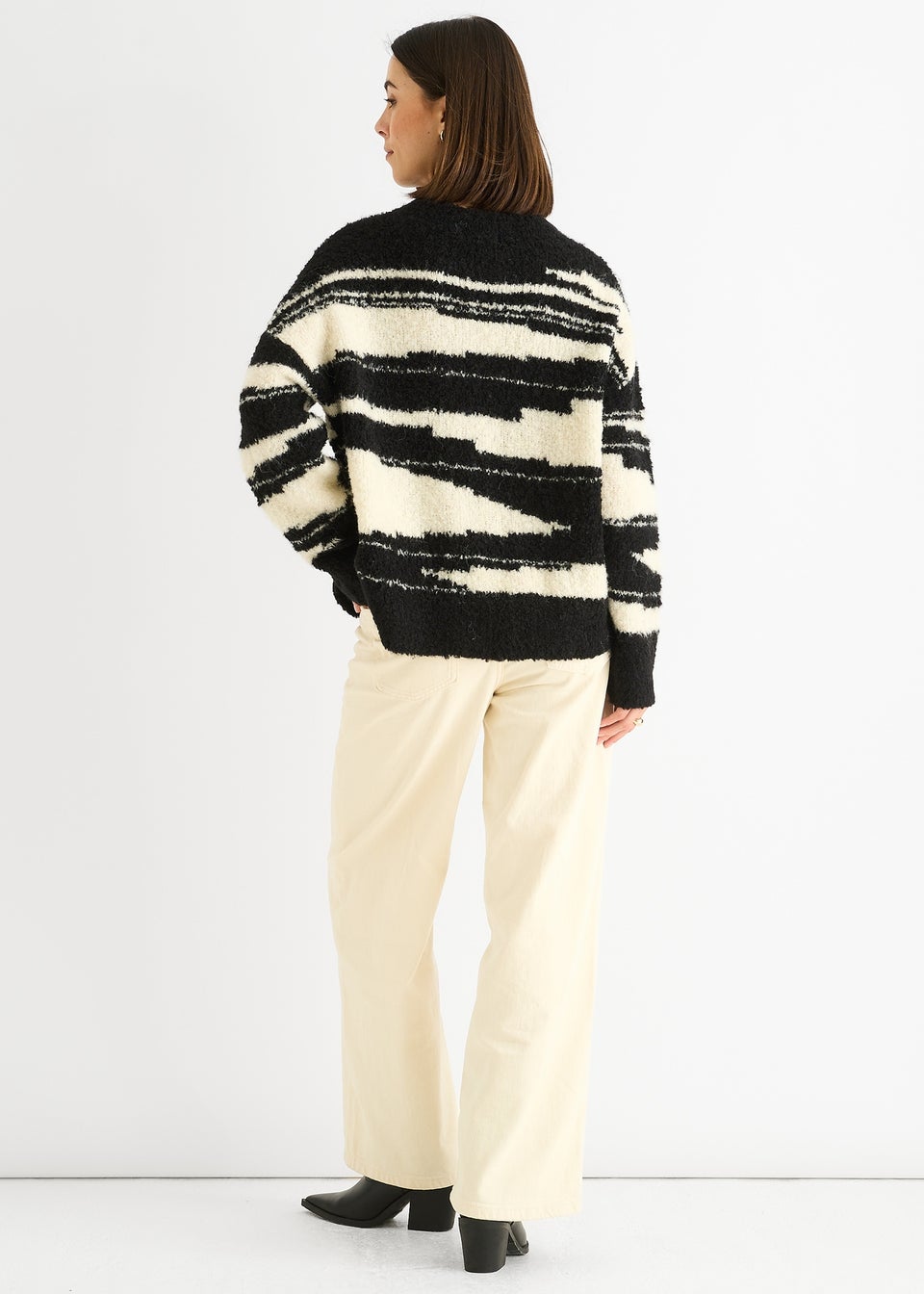 Gini London Mono Abstract Oversized Recycle Knit Jumper