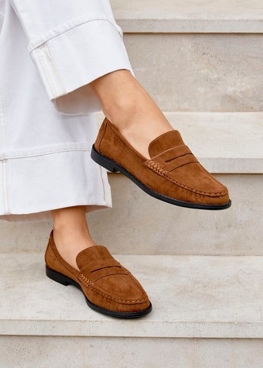Linzi Precise Tan Faux Suede Classic Loafer