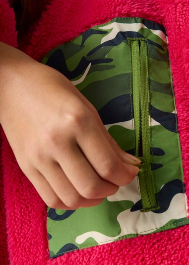 Regatta Green Junior Waterproof Robe with Hydrafort Technology  (3-13 Years)