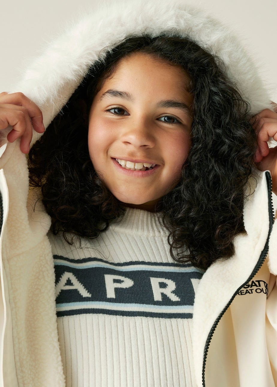 Regatta White Kids' Changing Robe (Age 3-13 years)