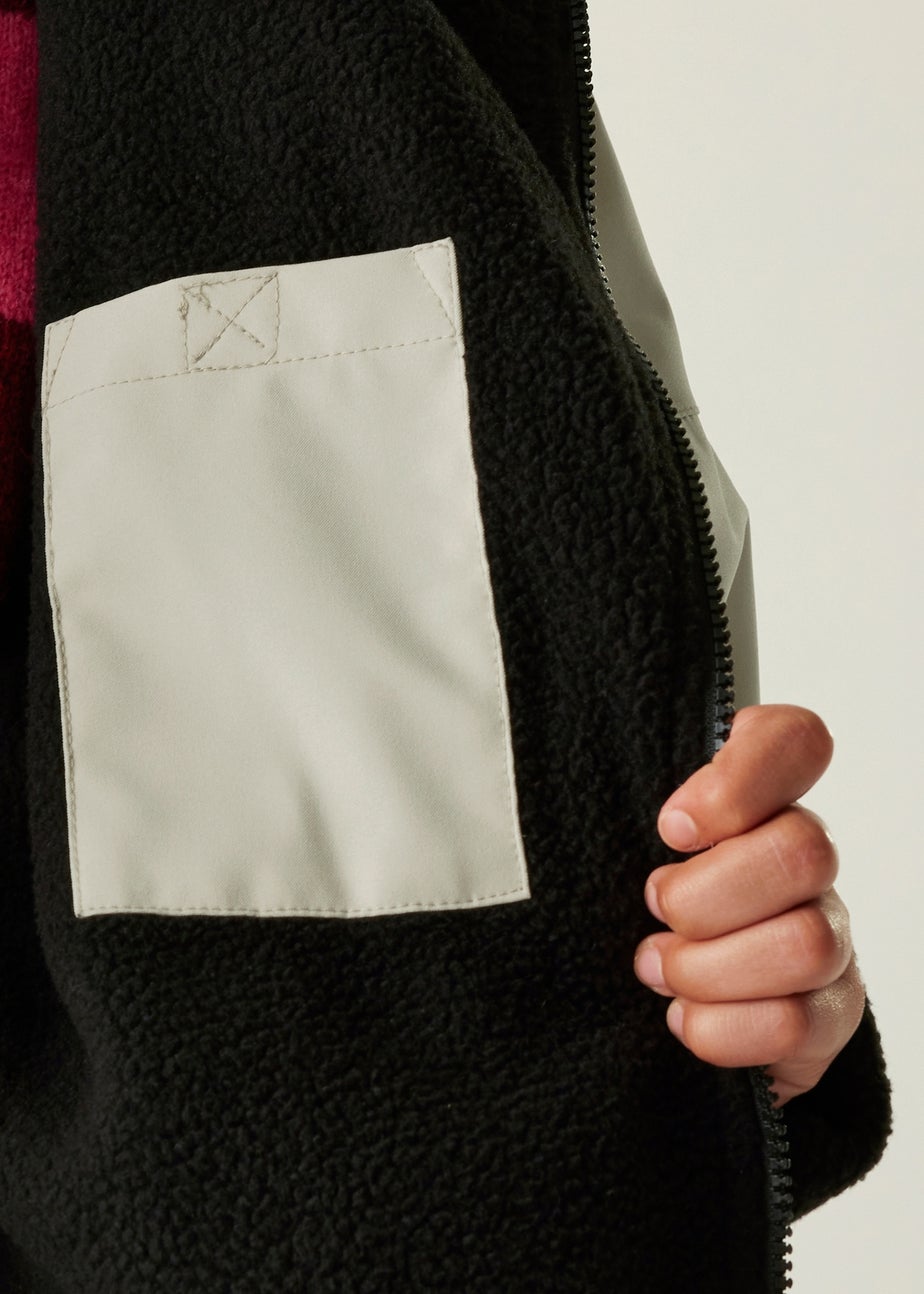 Regatta White Kids' Changing Robe (Age 3-13 years)