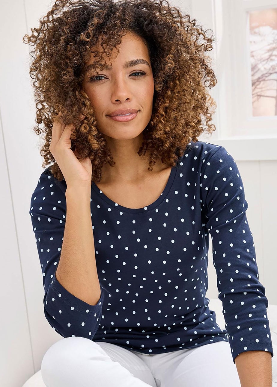 Cotton Traders Navy Wrinkle Free 3/4 Sleeve Spot Scoop Neck Top