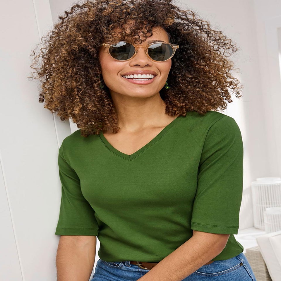 Cotton Traders Bold Green Wrinkle Free 1/2 Sleeve V Neck Top