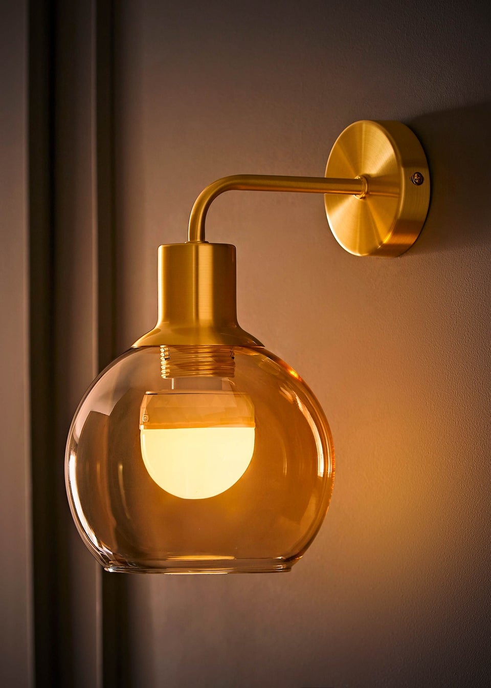 ValueLights Bellamy Gold Glass Globe Rechargeable Wall Light