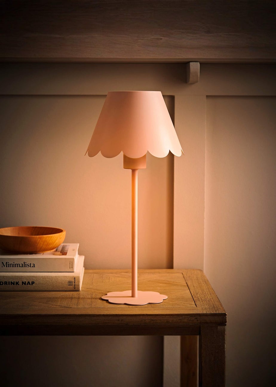 ValueLights Hattie Pink Scallop Rechargeable Table Lamp